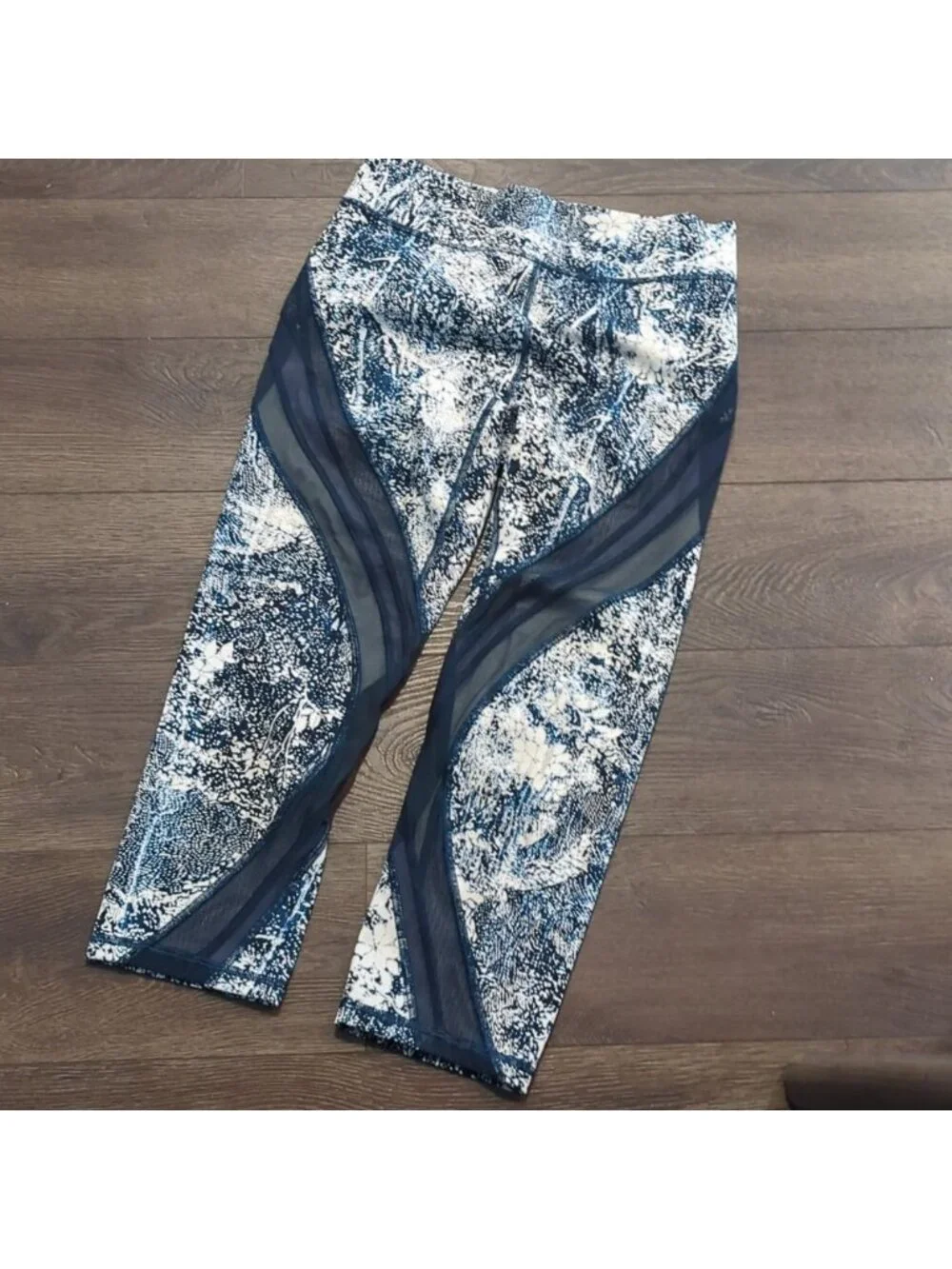 Lululemon Never Still Crop *21